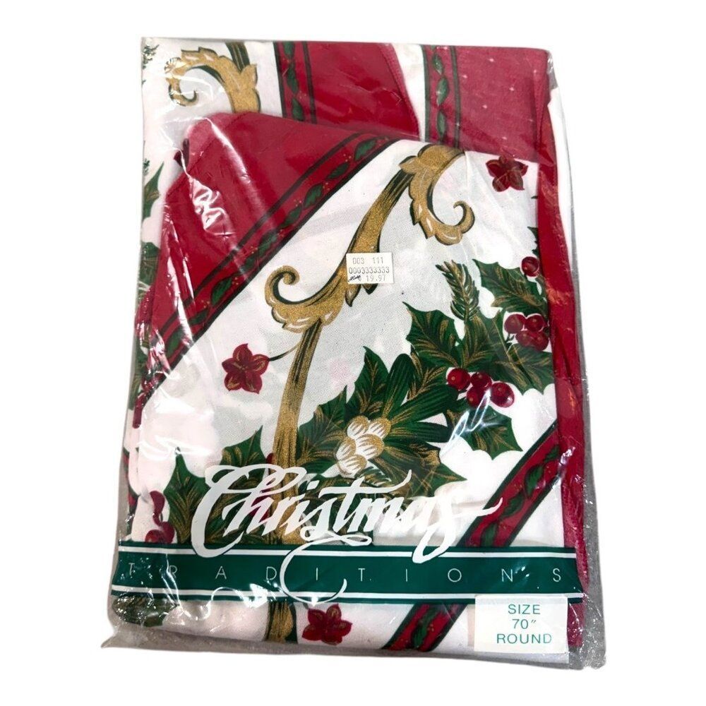 Christmas Traditions 70" Round Tablecloth Avon Home Cotton Blend Holly Berry